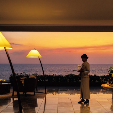 ＜ハレクラニ沖縄＞全室オーシャンビュー＆選りすぐりの沖縄食材とワインを楽しんで