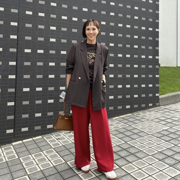 10月ですがジャケットの下は半袖が丁度いい