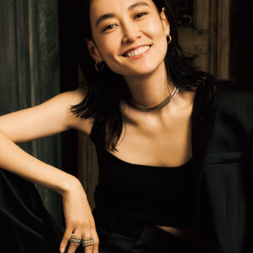 二面性が魅力の「クラッシュ ドゥ カルティエ」で凛とした自信を