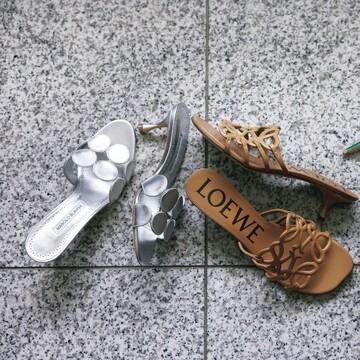 足がきれいに見える「夏のサンダル」