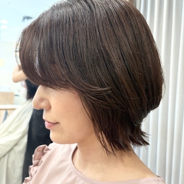 真夏のイメージチェンジ！レイヤーミックスのウルフボブ