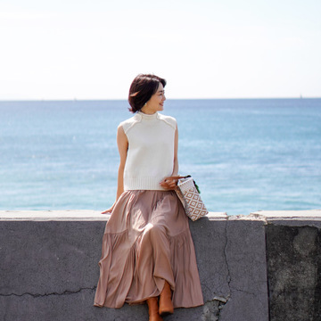 ZARAのノースリーブニットを着回し