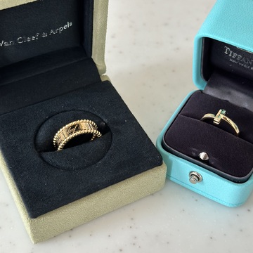 どんなファッションにもマッチするジュエリー