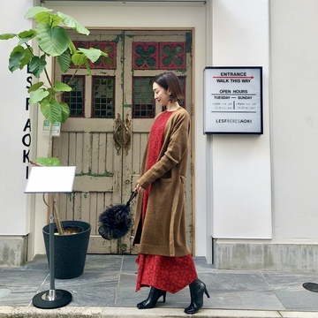 brownカーディガンで、銀座レフアオキ♩