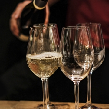 お酒を健康的に楽しむ！大好きなお酒を、生涯飲み続けるための適量って？【50代の不調に克つ！お酒好きの酒量モンダイ編#2】