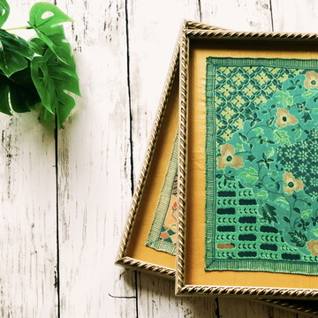 ブランドスカーフをインテリアフレームに★