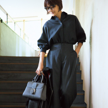 【富岡佳子さんのマイスタイル】マニッシュパンツ&シャツのセットアップでリッチに着映える！