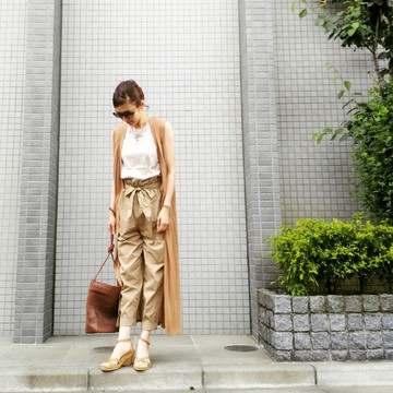 UNIQLOノースリーブT + ジレでワントーンコーデ