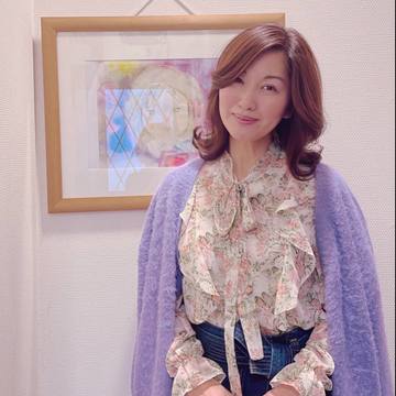 くびれヘアーに春トレンドのパープルをプラスして春準備♬