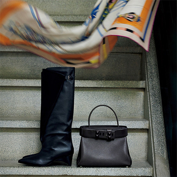 【新しい季節はエルメスと】秋のお出かけの相棒にふさわしいバッグ、ブーツ、カレ