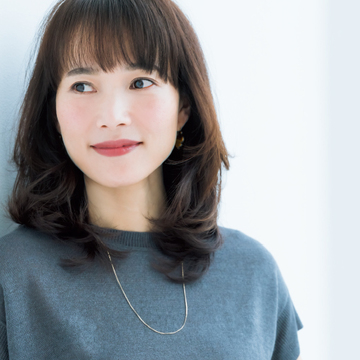 ＜“前髪”で印象チェンジ2＞自然な“Ｗバング”でふんわり髪に！