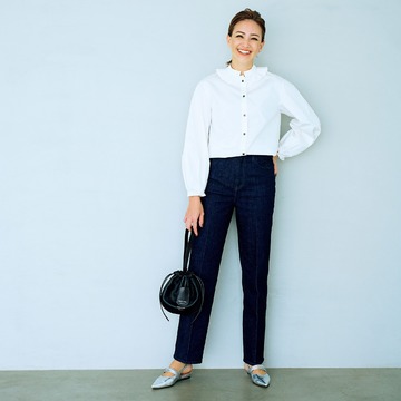 「RED CARD TOKYO」がエクラのために特別にデザイン！ 大人のためのデニム“Allison”デビュー !