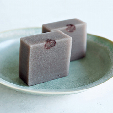 しののめ造りの技で作られる上品な甘さ　三英堂「日の出前」