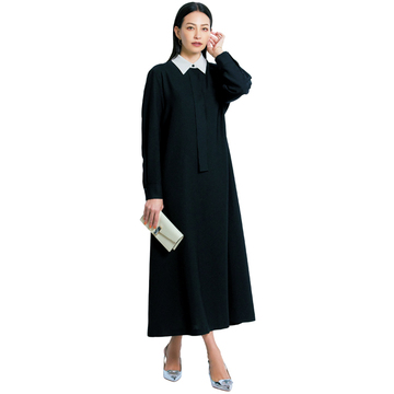 【特別な日に着たいワンピース・UNiPH】端正な白襟で黒ワンピースをより洗練させて