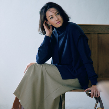 【2021秋冬最新ニット】ハイゲージのタートルニットとVネックベストでモダンな着こなしに