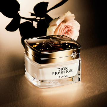 パルファン・クリスチャン・ディオールの「プレステージ ラ クレーム N」に、美容エディター 安倍佐和子さんが感動！