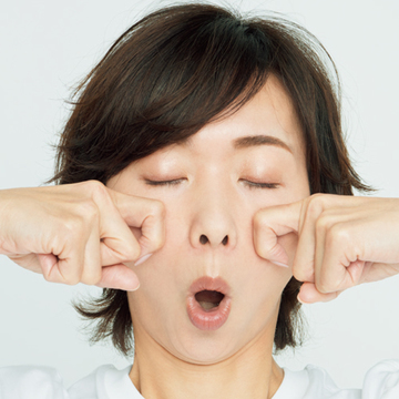 ブルドッグだるみは「美顔ワークアウト」3STEPで解消！【「ブルドッグだるみ」と「ヤギだるみ」】