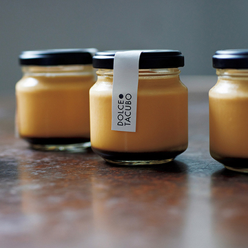 家でレストランのドルチェが味わえる！「ドルチェ タクボ」の王道を塗り替える濃厚プリン【夏の手みやげ帖】