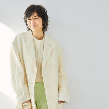  オーバーサイズがちょうどいい「アクネ ストゥディオズ」のコットンジャケット【富岡佳子の“春の相棒ジャケット”】
