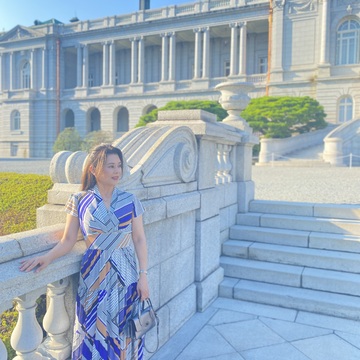 迎賓館赤坂離宮の庭園で過ごす午後｜幾何学柄ワンピースと夏の余韻