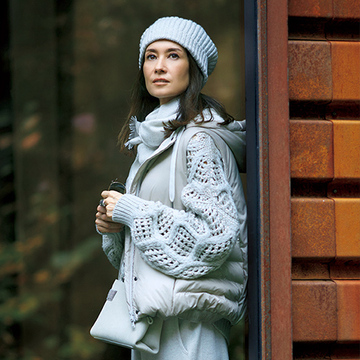 50代の冬の着こなしに欠かせない「ブルネロ クチネリ」のダウンジレ