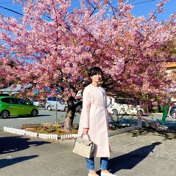 さくら色のコートで春の伊豆へ