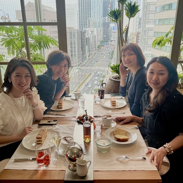 モノトーンコーデでブノワランチ会♡