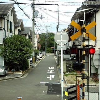 『在来線の車窓から 2』古墳の予感。