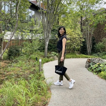 人気のシリーズ、エクラの黒トート