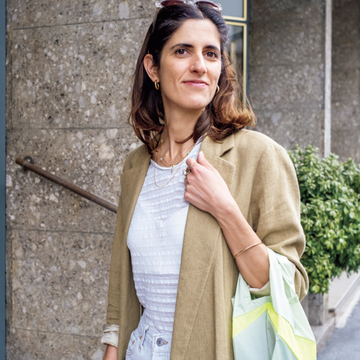 【海外おしゃれマダムのジュエリーコーデ】ミラノマダムは繊細なゴールド使いが上手！