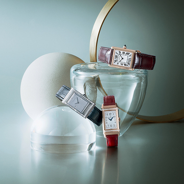 大人の知性が香る！名ブランドの「スクエアフェイス」腕時計3選【洗練と羨望のビジネス腕時計】