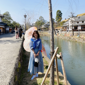春あかりと鮮やかブルーグラデーション