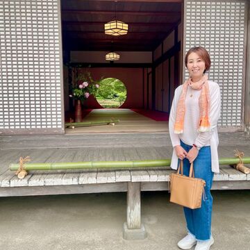 女性のための北鎌倉 —— 東慶寺から鶴岡八幡宮の政子石へ
