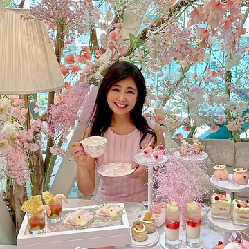 大人ピンクで楽しむ真夏の上質ピーチアフタヌーンティー