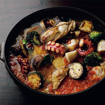 魚介のダシにトマトを加えてコクをプラス！ “海鮮鍋”【絶品鍋レシピ28days】