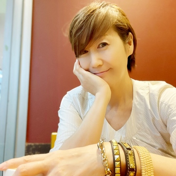 夏は小物でワンランクアップのコーディネート