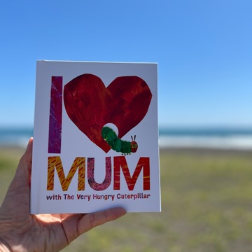 母の日のプレゼント♪はらぺこあおむし