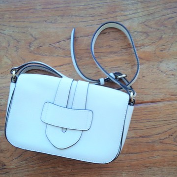 春に活躍するミニショルダー①