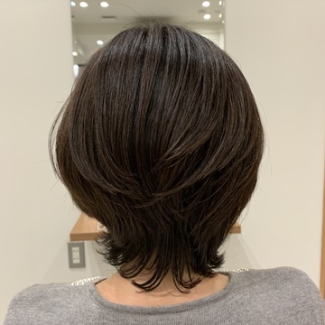 今冬はエクラで人気の「長めのショート」に！美髪ケアも地道に実践中