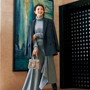 大人のセンス光る"切り替えスカート”。ラッフルヘムの揺れが豊かな表情を見せてくれる