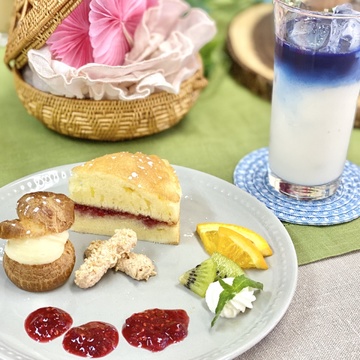 次女の通うお菓子教室でスクールカフェ体験