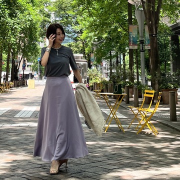 綺麗に着られる大人Tシャツ