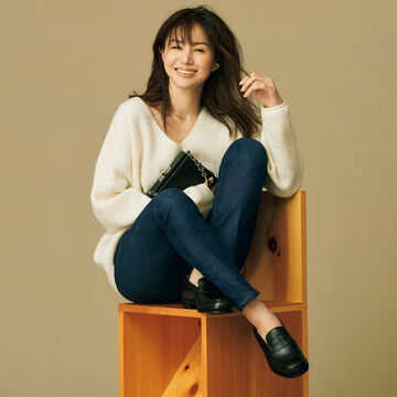 井川遥さんディレクション「loin.」のニットで叶えるエレガントなデイリースタイル