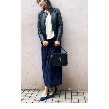 ネイビーコーデでHermès展へ