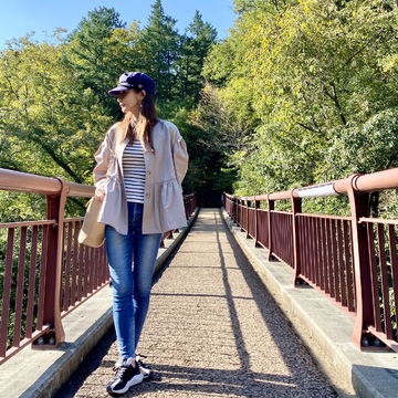 ショート丈アウターで東京のマイナスイオン溢れる所へ