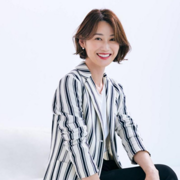 ブリーチハイライトカラーと美シルエットの最強ボブ！【40代・50代髪型】