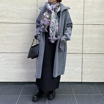 独創的な色柄が芸術作品のようなストール 「ピエール・ルイ・マシア・シルクストール」【50代ファッション】