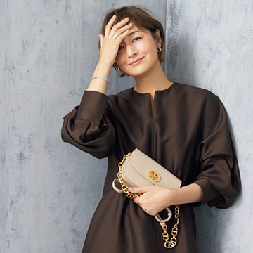 細部にもメゾンの心意気が息づく「ディオール」のスモールバッグ