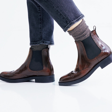 ＜ショートブーツ×ソックス編＞装いを洗練するこの冬の小物テクニック【大草直子さんの最新ファッション戦略】