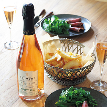 肉料理を夏らしく楽しめる「テルモン レゼルヴ・ロゼ×ローストビーフとトリュフ塩フリット」